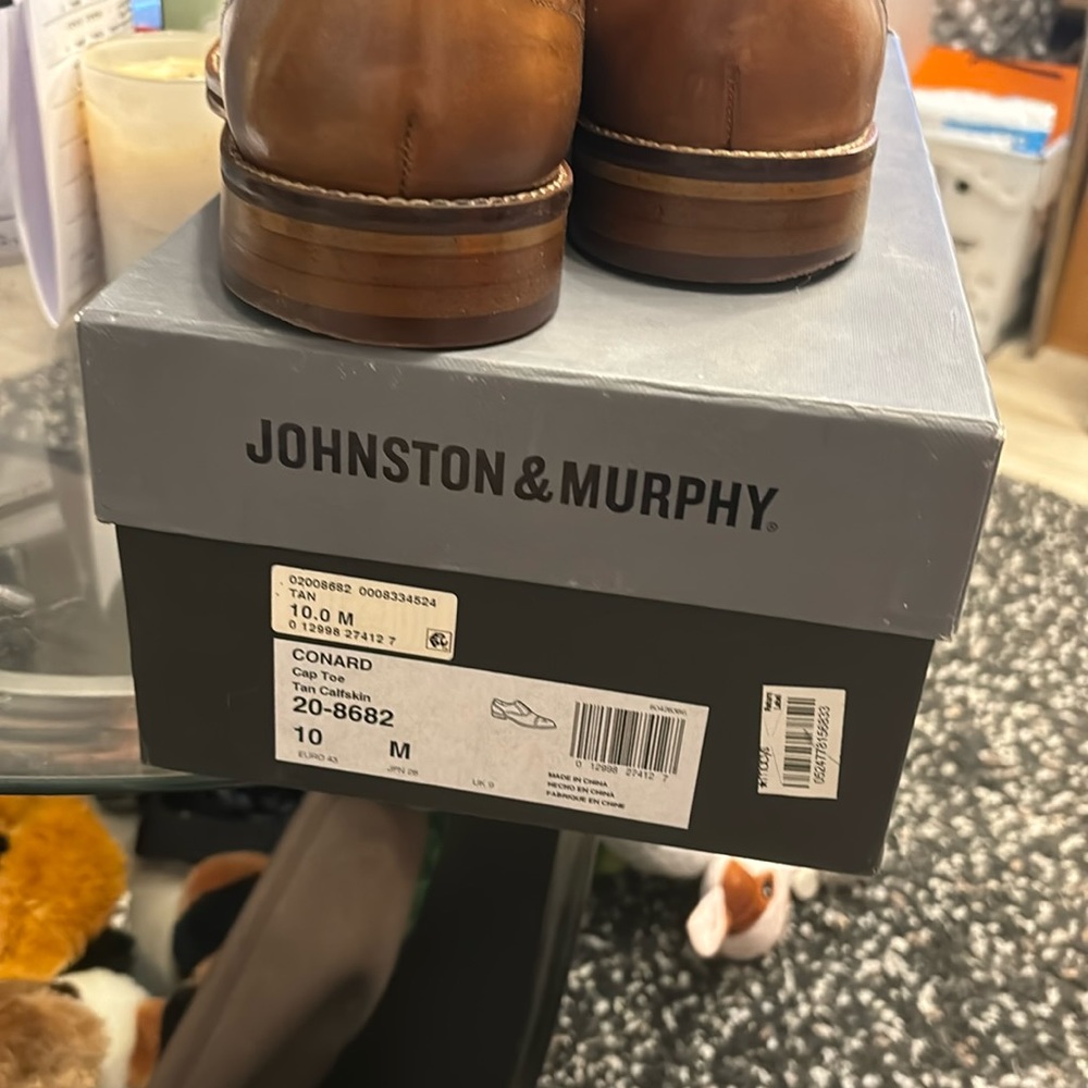 Johnson & Murphy dressing shoe with size 10